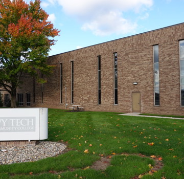 photo of La Porte satellite location